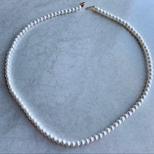 Plain Pearl Costume Necklace